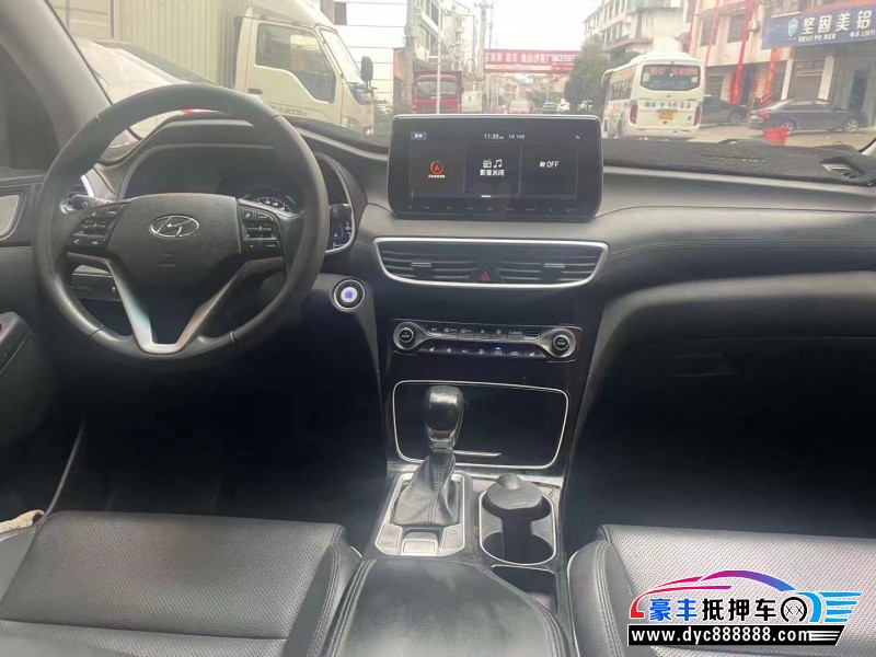 20年现代途胜轿车抵押车出售