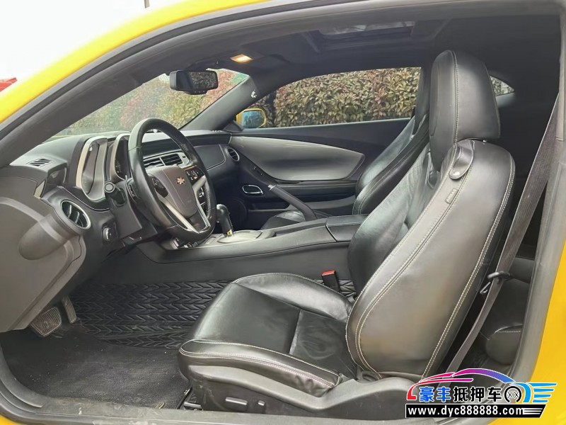 14年雪佛兰科迈罗轿车抵押车出售