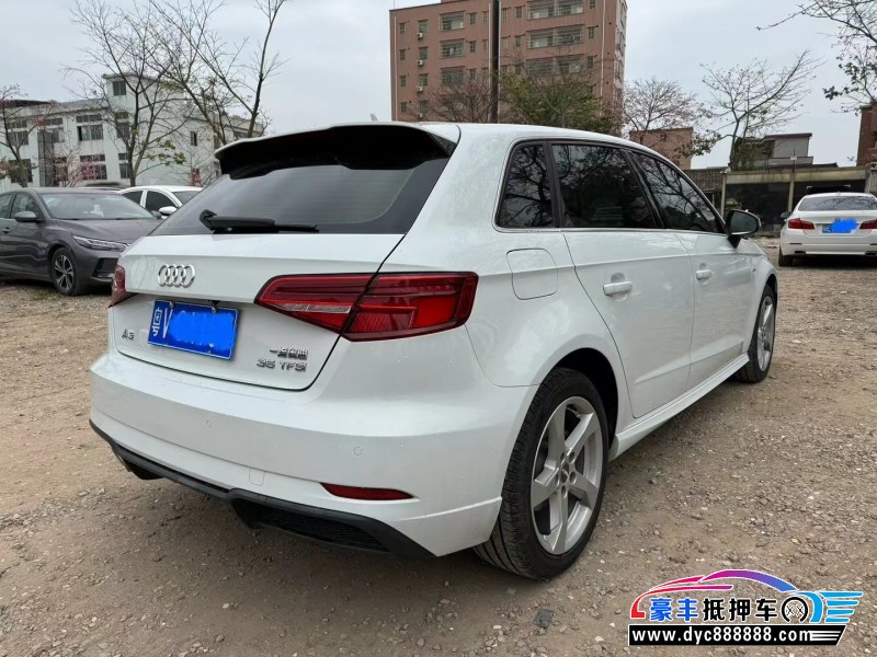 18年奥迪A3轿车抵押车出售