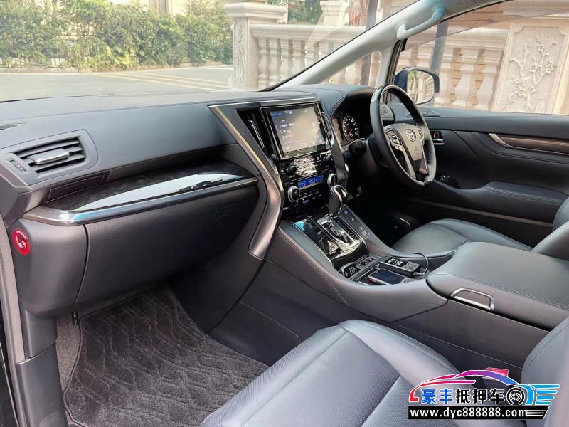 19年丰田威尔法轿车抵押车出售