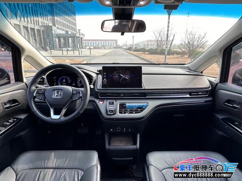 22年本田艾力绅轿车抵押车出售