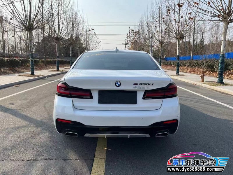 21年宝马5系轿车抵押车出售