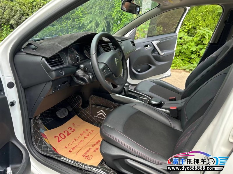 17年雪铁龙C3轿车抵押车出售