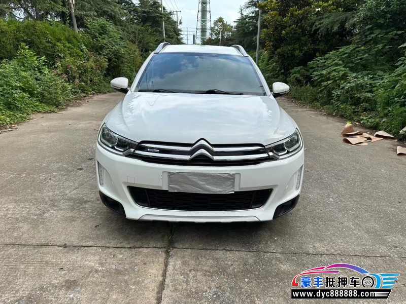 17年雪铁龙C3轿车抵押车出售