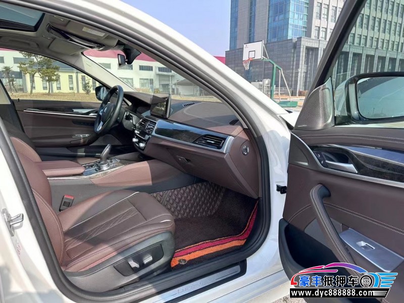 22年宝马5系轿车抵押车出售