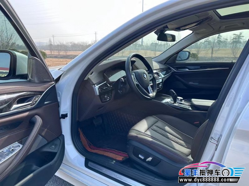 22年宝马5系轿车抵押车出售