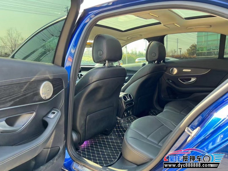 21年奔驰C轿车抵押车出售