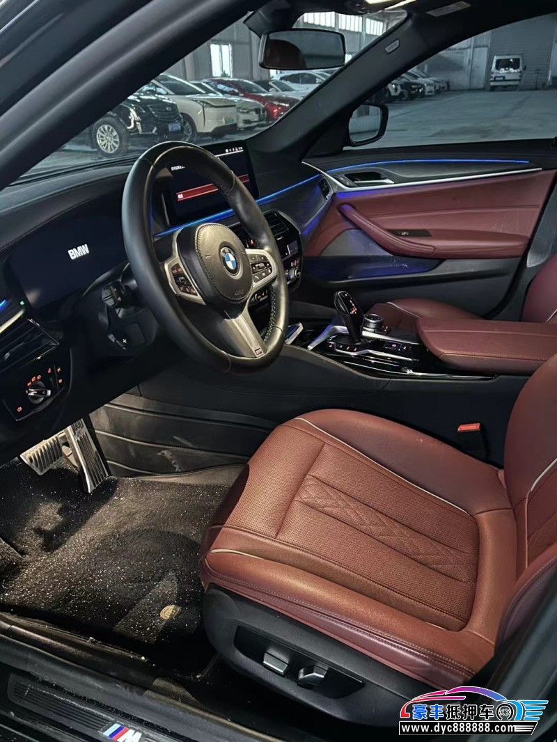 22年宝马5系轿车抵押车出售