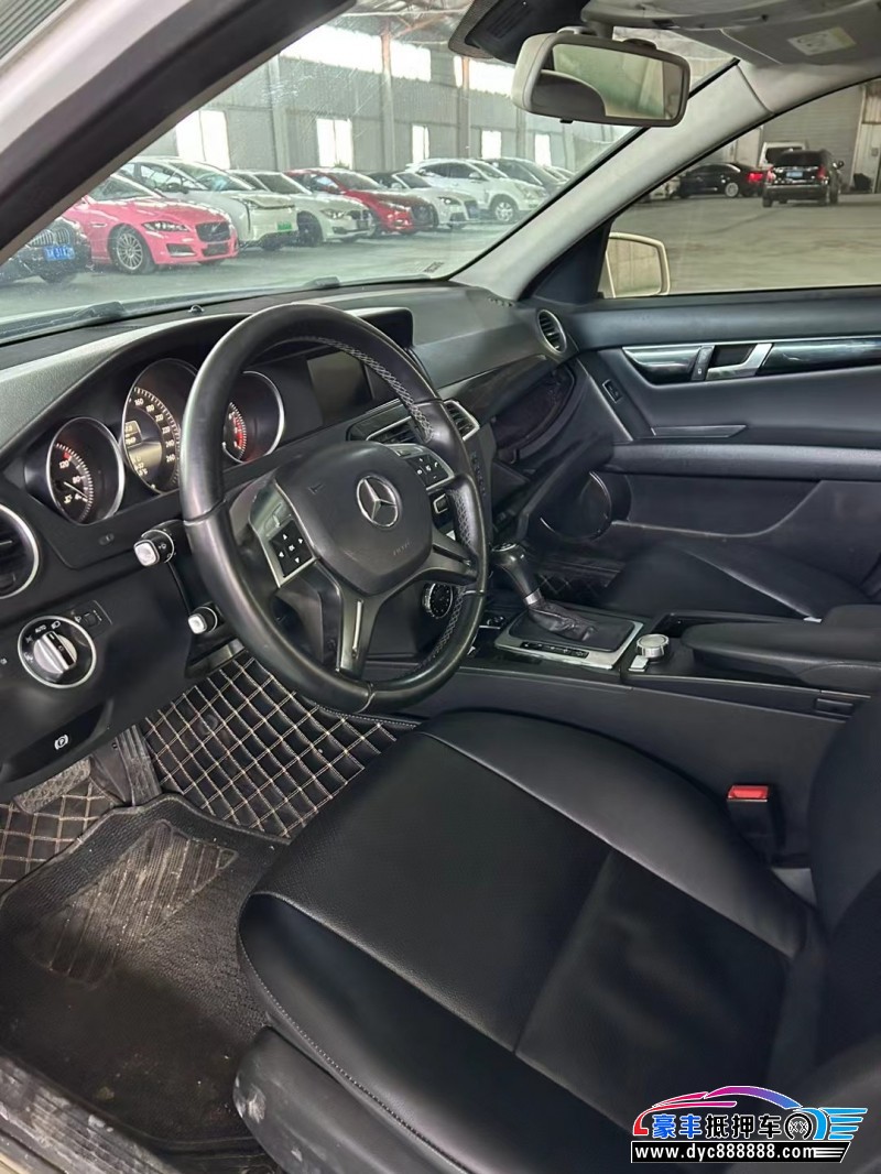 14年本田C轿车抵押车出售