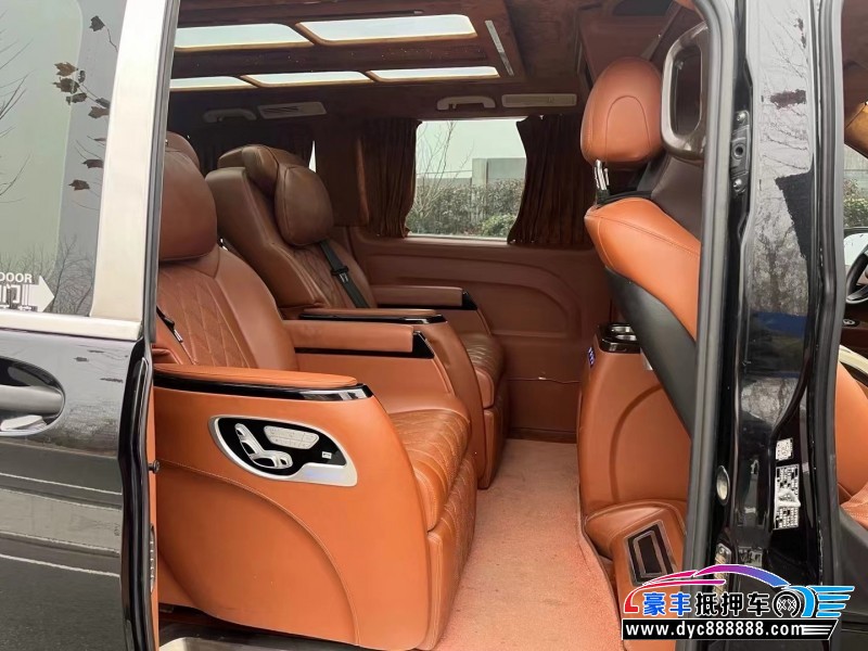 20年奔驰威霆轿车抵押车出售