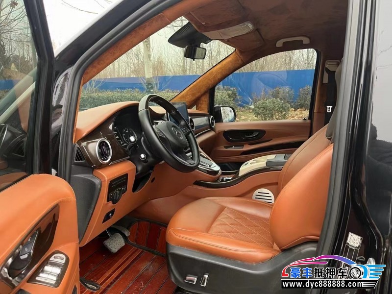 20年奔驰威霆轿车抵押车出售