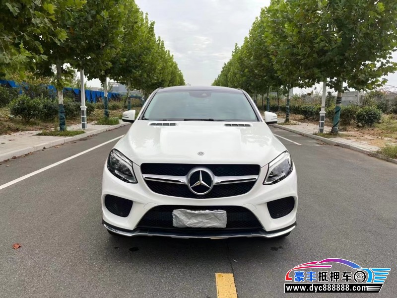 18年奔驰GLE轿车抵押车出售