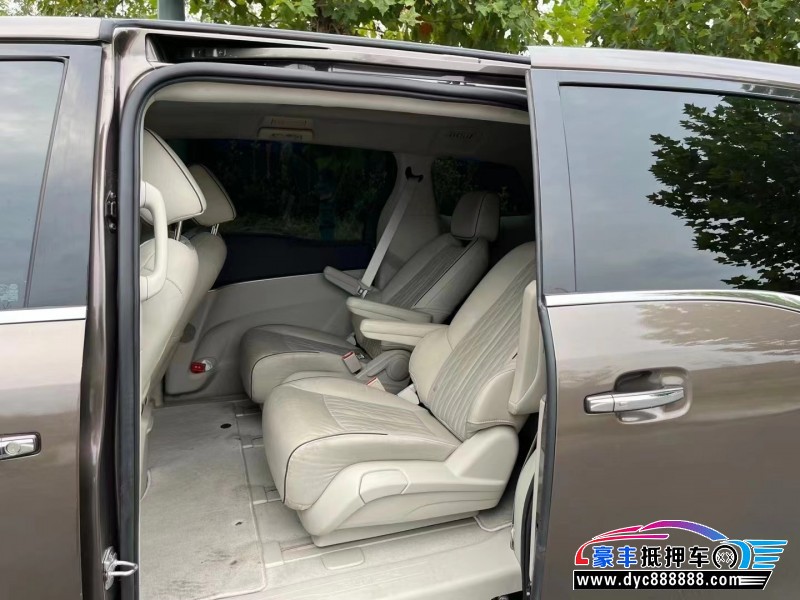 22年别克GL8轿车抵押车出售