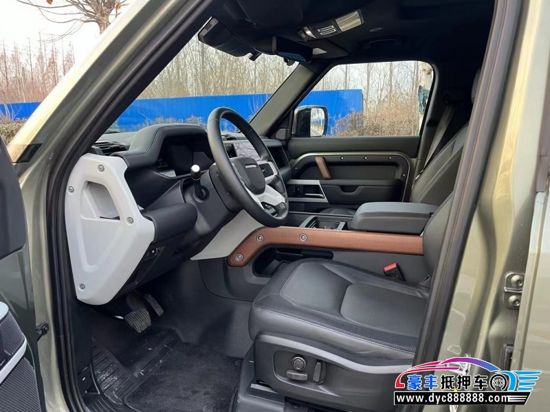 23年路虎卫士轿车抵押车出售