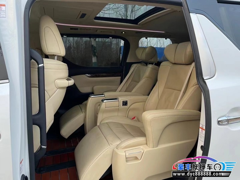 21年丰田埃尔法轿车抵押车出售