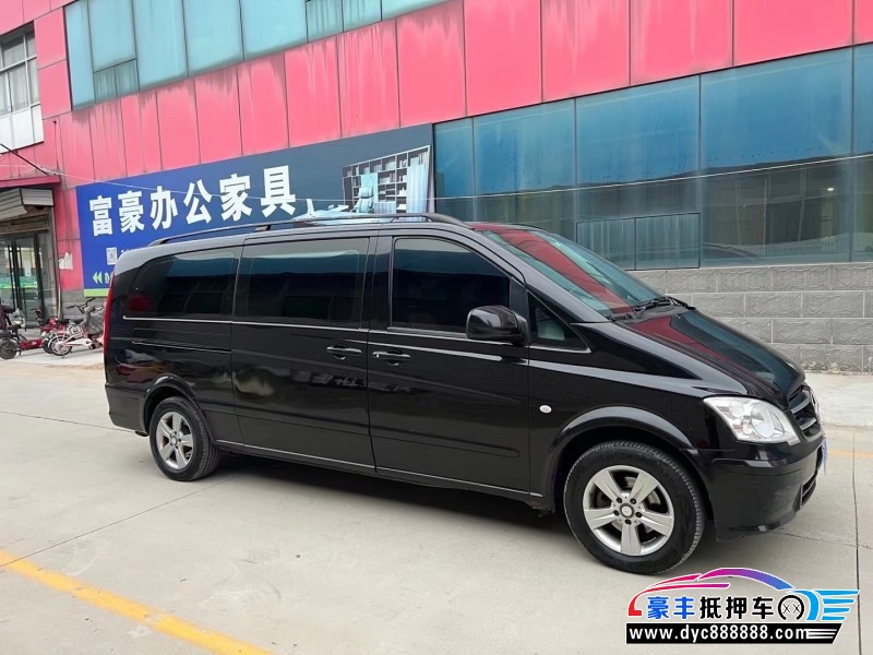 12年奔驰威霆轿车抵押车出售