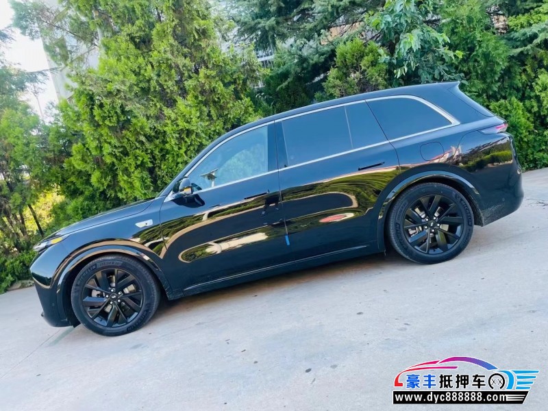 23年理想L8轿车抵押车出售