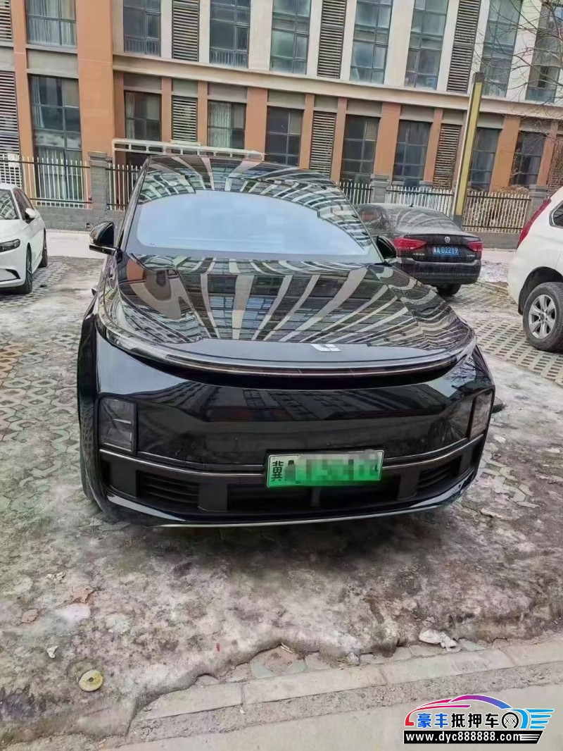 24年理想L8轿车抵押车出售