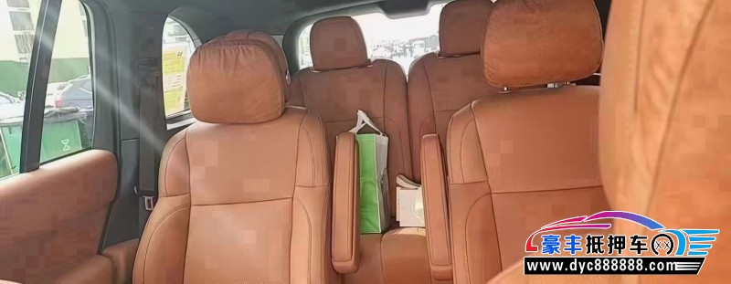 24年理想L8轿车抵押车出售