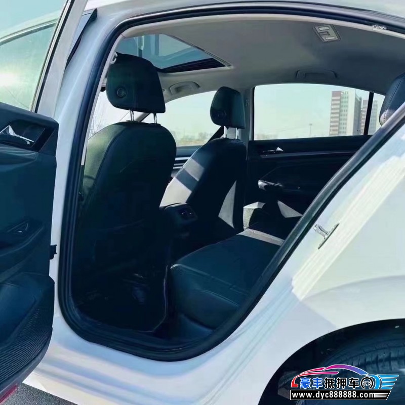 21年大众宝来轿车抵押车出售