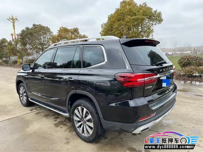 18年荣威RX8轿车抵押车出售