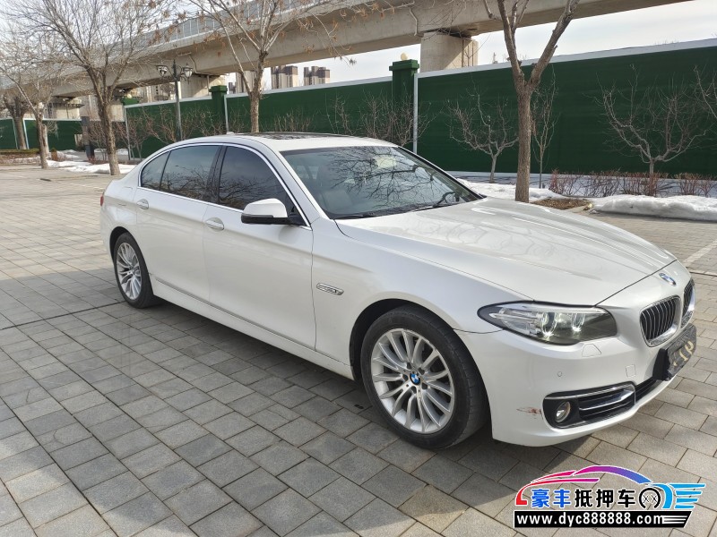 21年宝马1系轿车抵押车出售