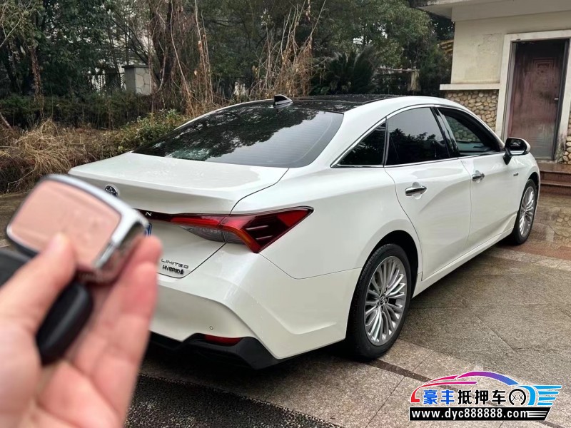 21年丰田亚洲龙轿车抵押车出售