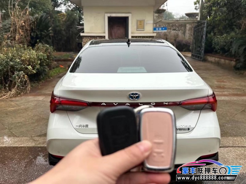 21年丰田亚洲龙轿车抵押车出售