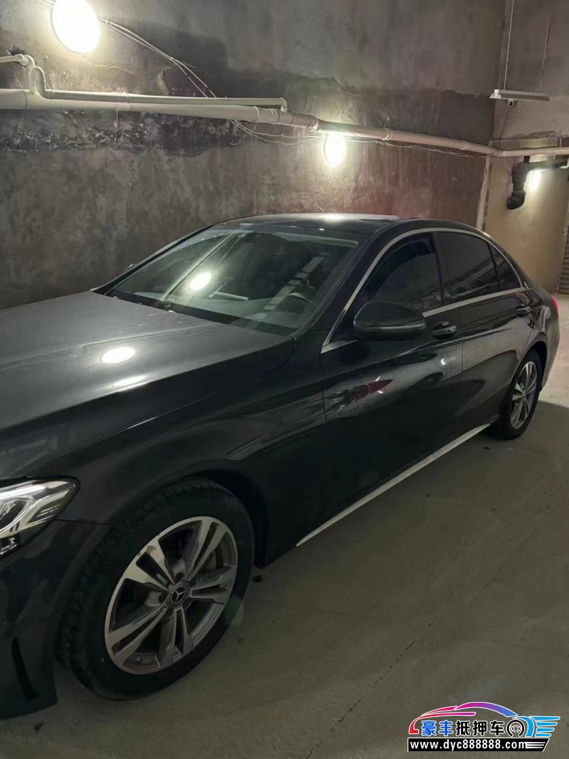 21年奔驰C轿车抵押车出售