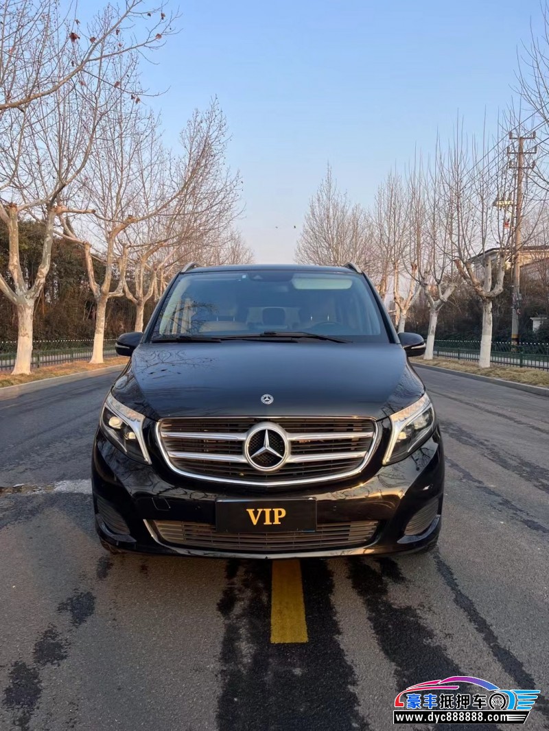 19年奔驰V轿车抵押车出售