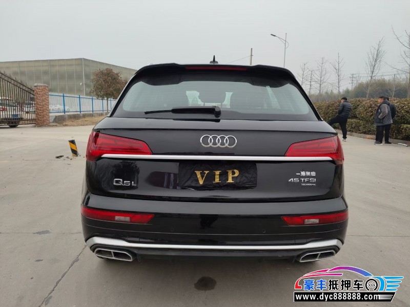 22年奥迪Q5轿车抵押车出售