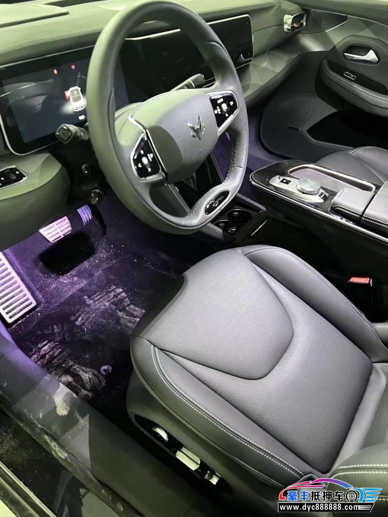 23年极狐阿尔法S轿车抵押车出售