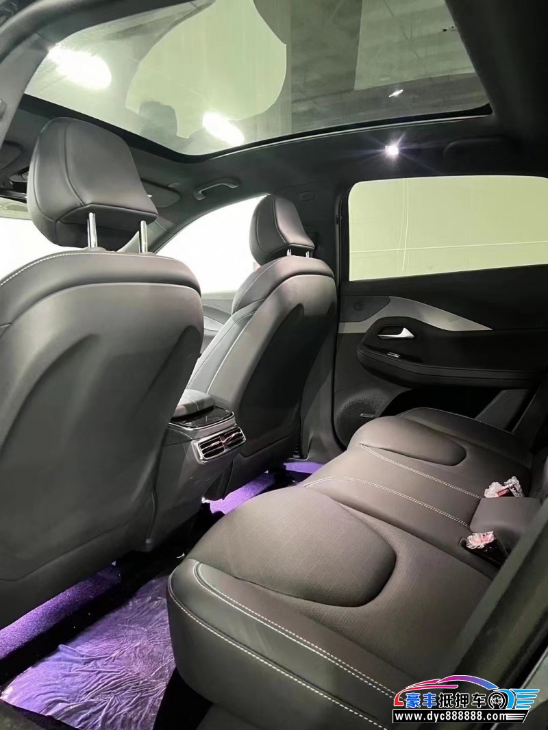 23年极狐阿尔法S轿车抵押车出售