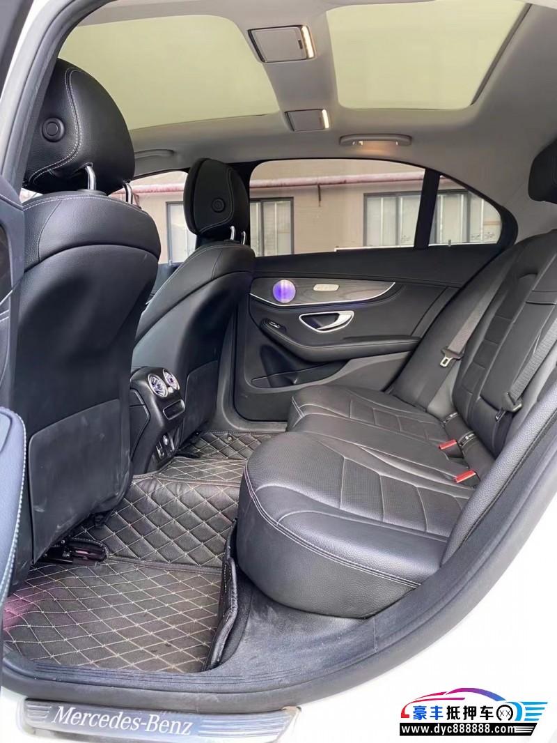 20年奔驰C轿车抵押车出售