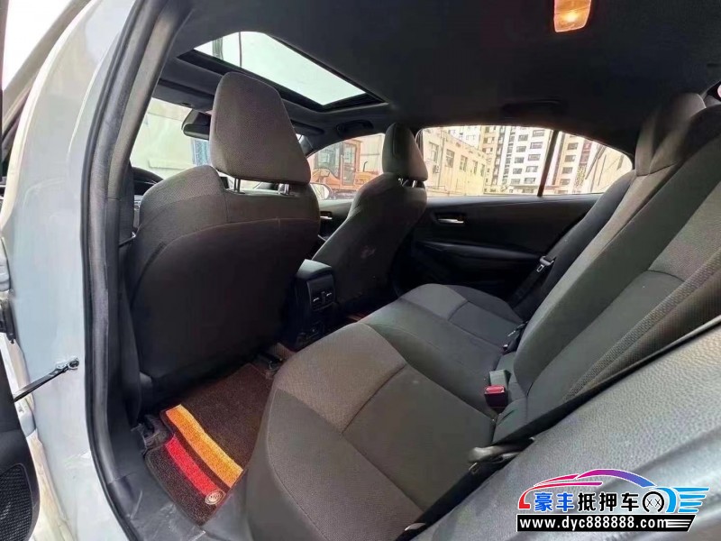 21年丰田雷凌轿车抵押车出售