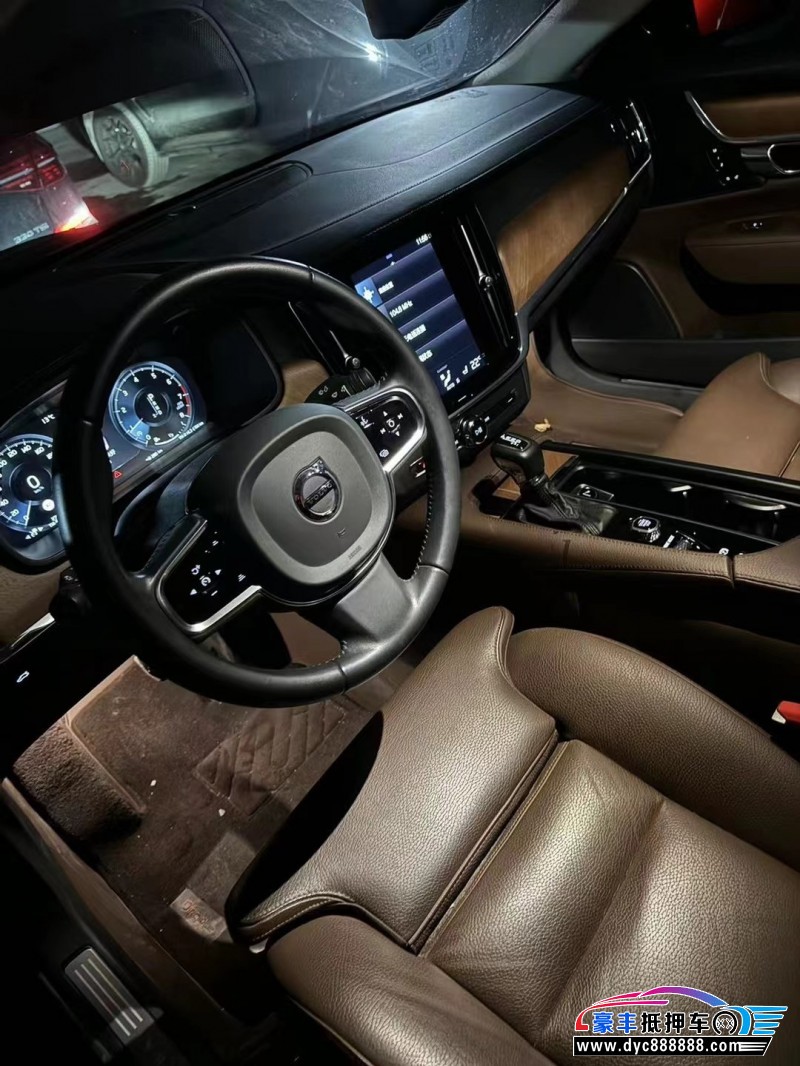 20年沃尔沃S90轿车抵押车出售