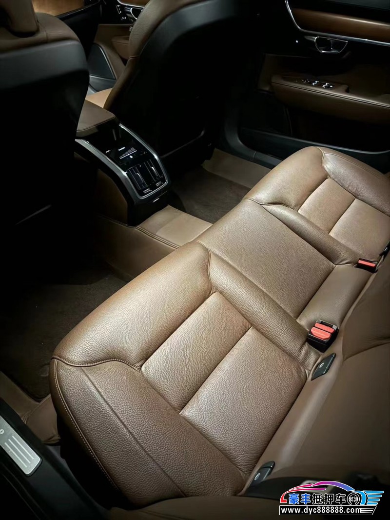 20年沃尔沃S90轿车抵押车出售