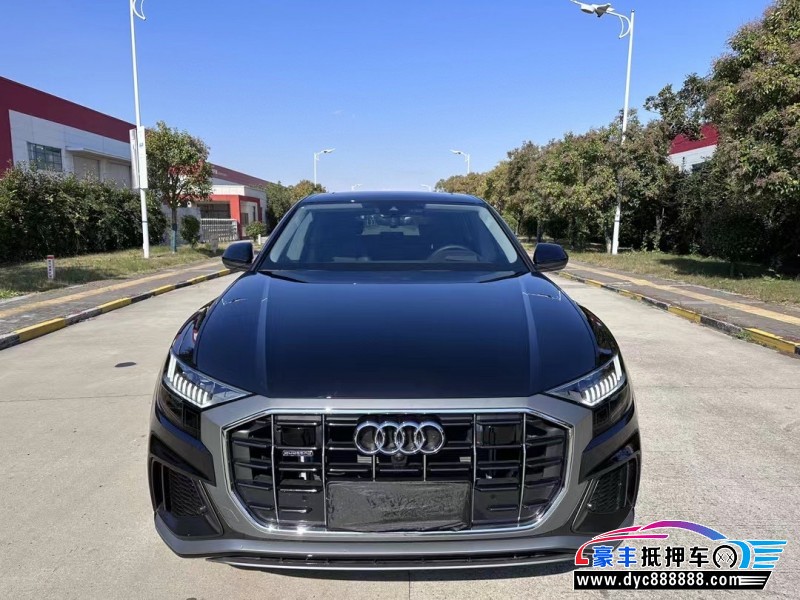 23年奥迪Q8轿车抵押车出售