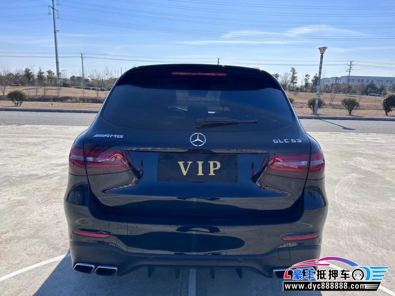 19年奔驰GLC轿车抵押车出售