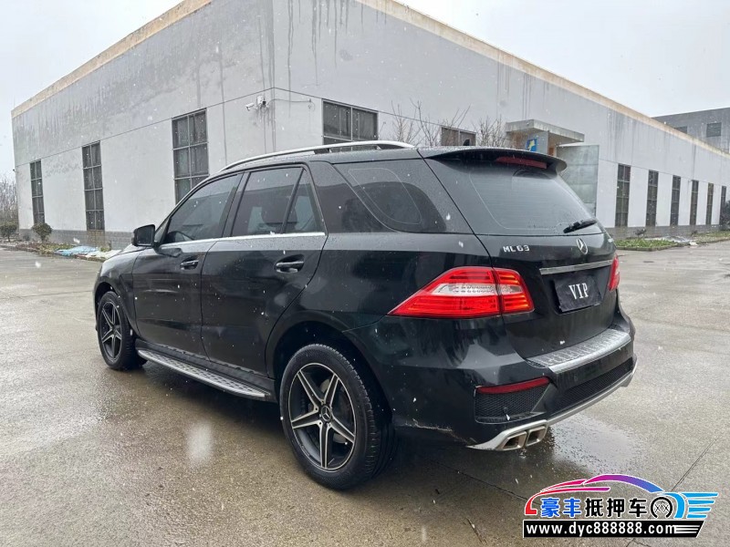 14年奔驰ML轿车抵押车出售