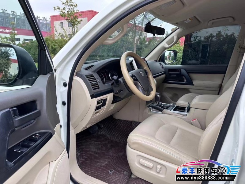 20年丰田兰德酷路泽轿车抵押车出售