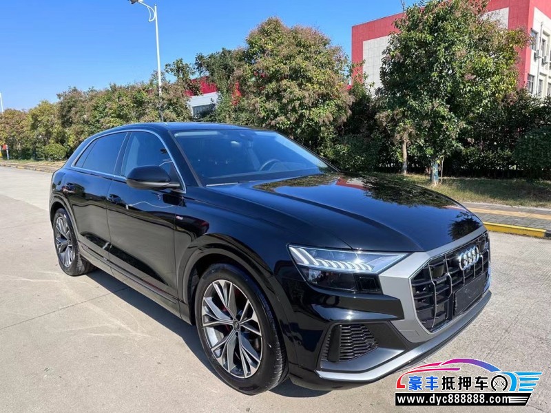23年奥迪Q8轿车抵押车出售