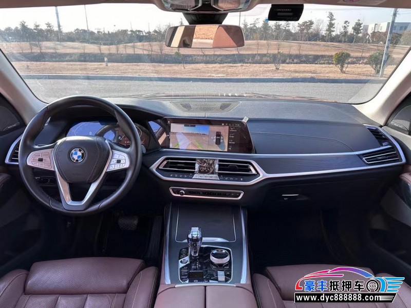 22年宝马X7轿车抵押车出售