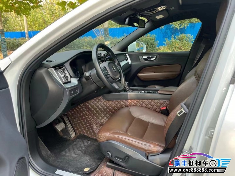 21年沃尔沃XC60轿车抵押车出售