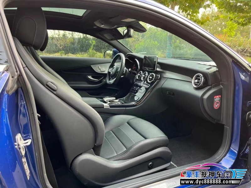 17年奔驰C轿车抵押车出售