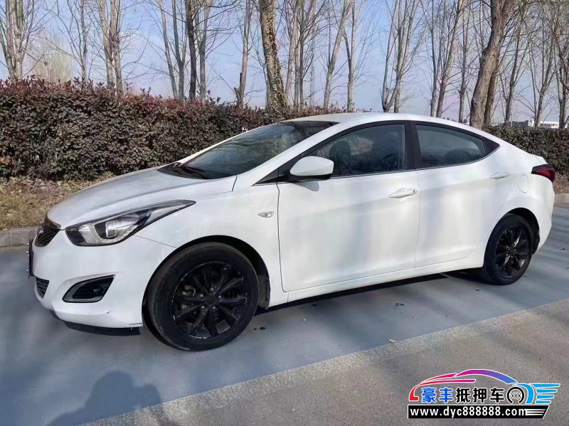 18年现代朗动轿车抵押车出售