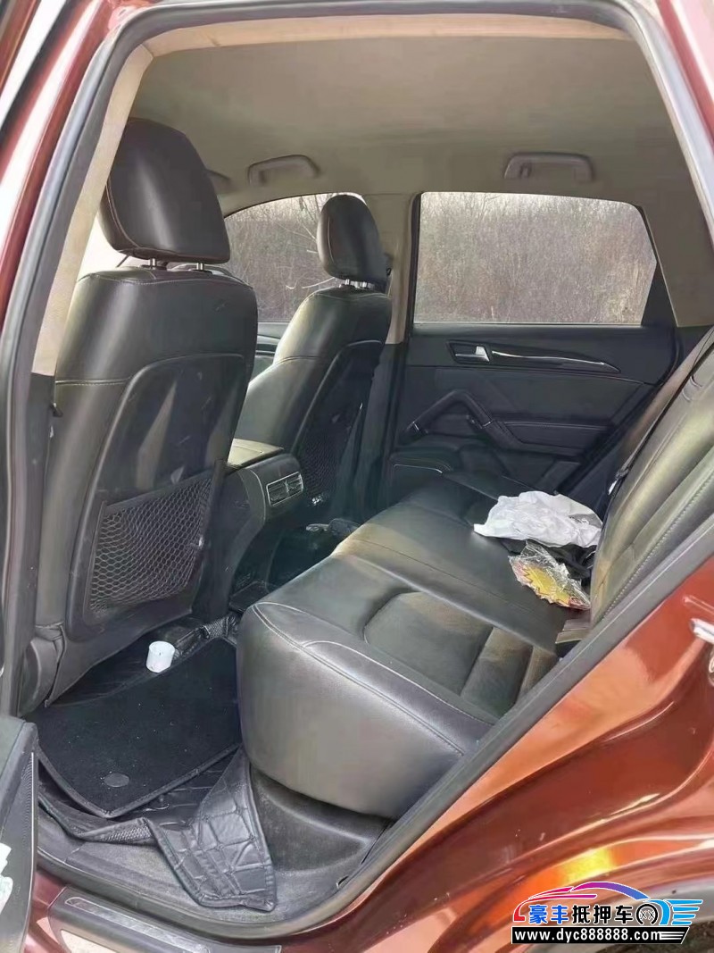 17年众泰T600轿车抵押车出售