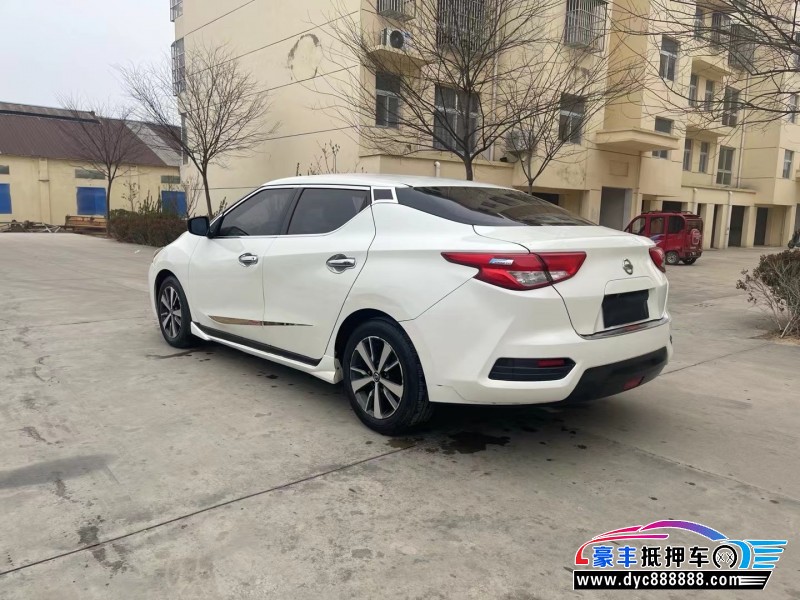 17年日产蓝鸟轿车抵押车出售