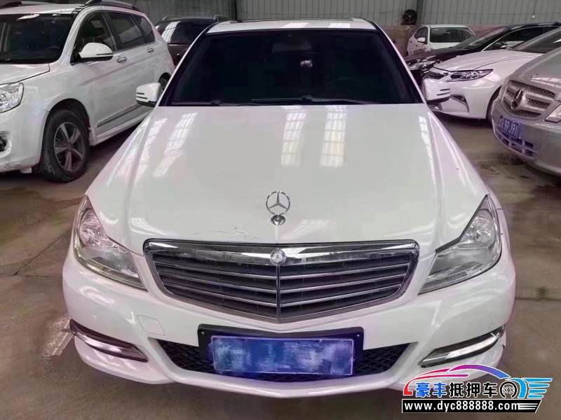 13年奔驰C轿车抵押车出售