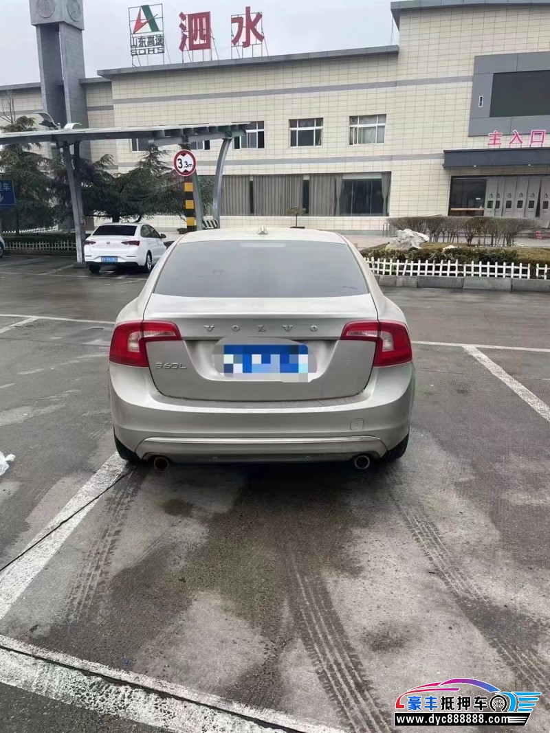 15年沃尔沃S60轿车抵押车出售